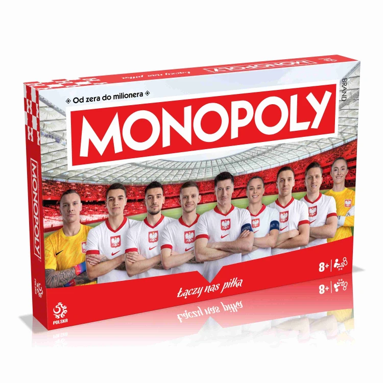Detal pionków i kart w piłkarskiej edycji gry Monopoly PZPN od Winning Moves