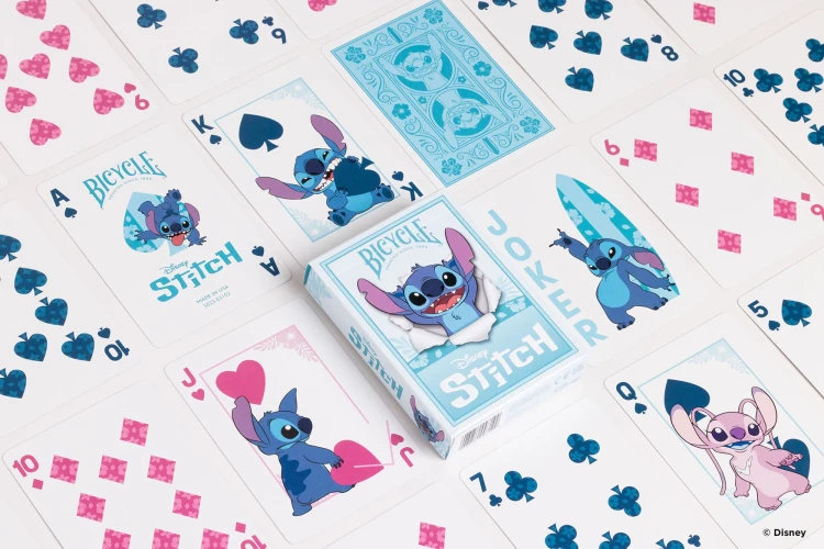 Widok talii Disney Stitch na jasnym tle, detale grafik i kolorystyka