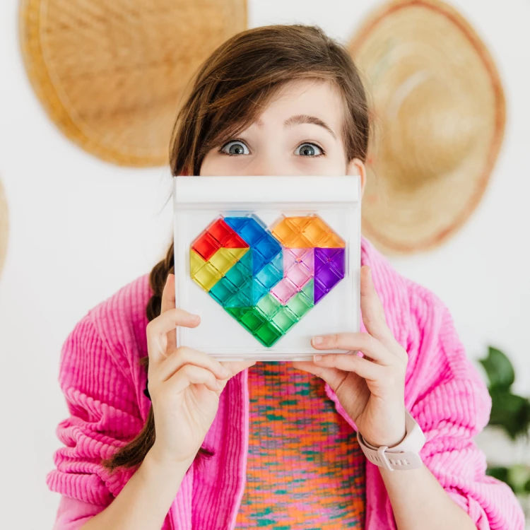 Książeczka z 120 zadaniami i rozwiązaniami do gry IQ Love IUVI Games