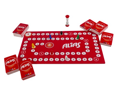 Widok kart do gry Alias Original TACTIC GAMES rozłożonych na stole
