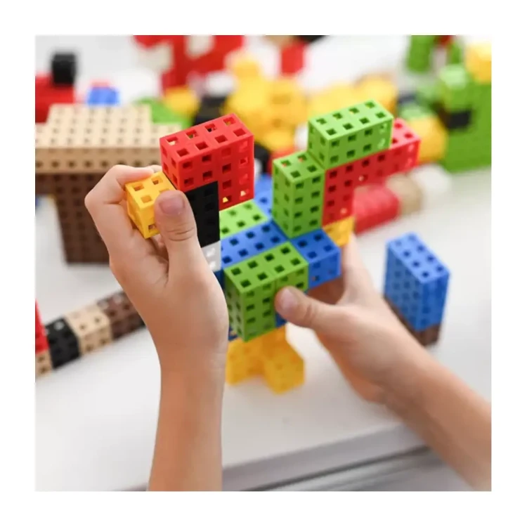 Zestaw 300 sześciennych klocków konstrukcyjnych Cube EDU MELI - elementy łączące się bez łączników