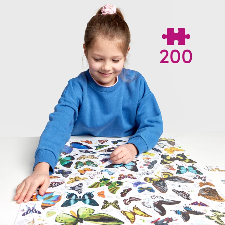 Kolorowe puzzle Puzzlove Motyle – widok elementów rozłożonych przed ułożeniem