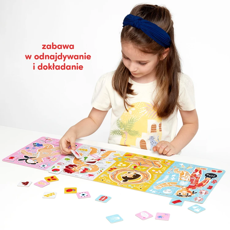 Widok z bliska fragmentu puzzli Tak działa moje ciało przedstawiający układ mięśniowy Bright Junior Media