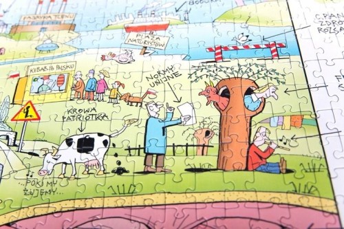 Detale puzzli A to Polska właśnie — kolorowe elementy i dopasowanie
