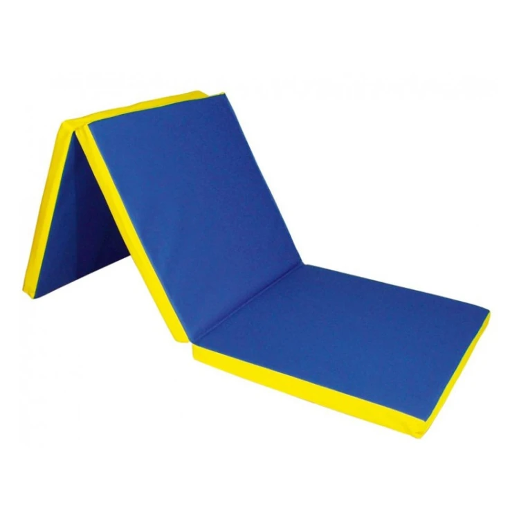 Zbliżenie na mechanizm składania materaca 180 x 120 x 5cm oraz krawędź o grubości 5cm, pokazujące sposób przechowywania