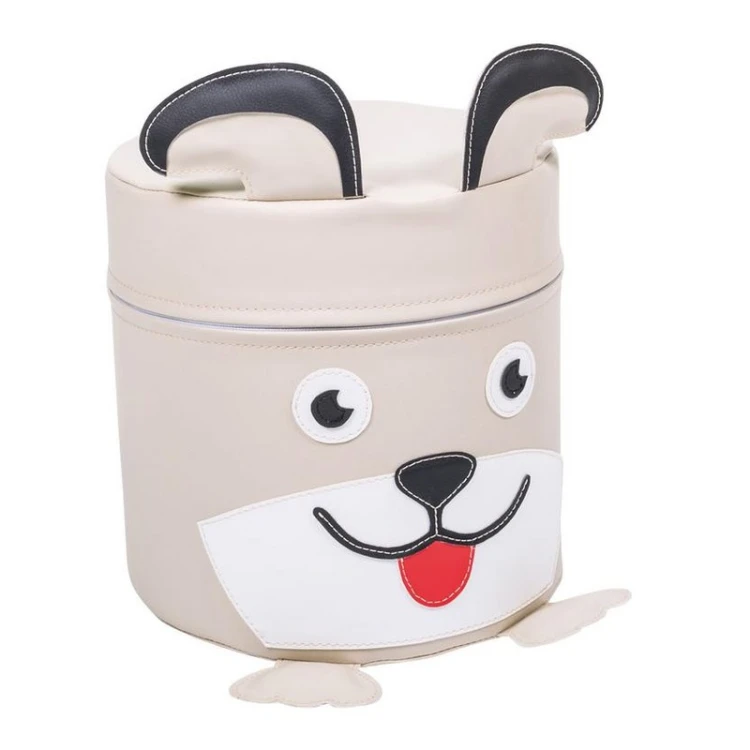 Przód pufy z motywem pieska; widoczne przyszyte uszy i łapki oraz okrągłe siedzisko o średnicy 28 cm