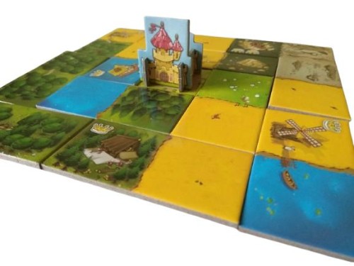 Moon River Fox Games, rozgrywka o doborze terenów i tworzeniu rancz z płytek domina