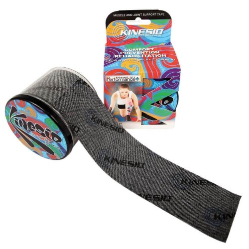 Taśma Kinesio Performance+ KINESIO w czarnym wariancie, 5 cm × 5 m.