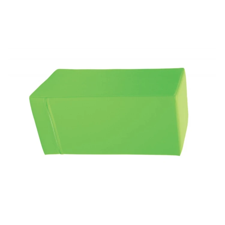 Zielony prostopadłościan piankowy 30 x 30 x 60 cm na jasnym tle, pokazany z perspektywy przedniej jako element do zabawy