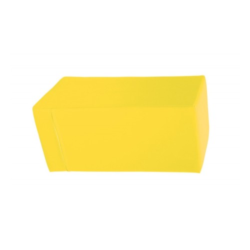 Żółty prostopadłościan piankowy w formacie 30 x 30 x 60 cm ustawiony pionowo, dobrze widoczna faktura materiału i krawędzie