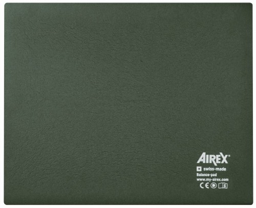 Airex Balance-pad ułożony na podłodze w gabinecie rehabilitacyjnym, pokazujący ogólny kształt i użycie podczas ćwiczeń równowagi