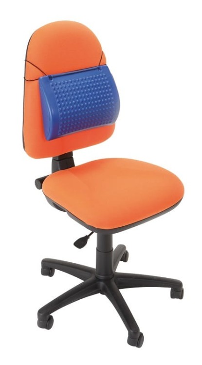 Zdjęcie boczne poduszki Comfort a Back pokazujące grubość 5 cm oraz elastyczną, regulowaną gumkę montażową
