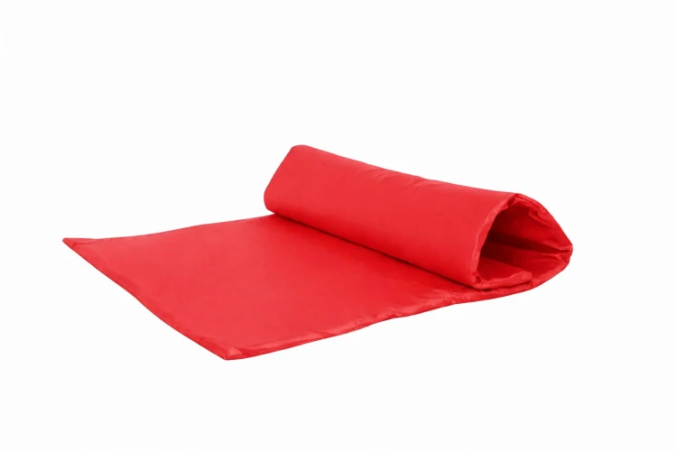 Mata do rolowania w użyciu podczas ćwiczeń sensorycznych — cienki materac piankowy 200 × 125 × 2 cm