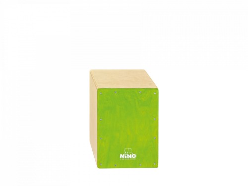 Cajon dziecięcy NINO950GR wykonany z brzozy z naturalnym wykończeniem i zielonym panelem z białym logo NINO