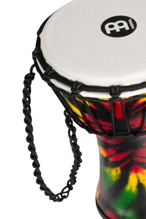 Zbliżenie na naciąg syntetycznego djembe o średnicy 17,5 cm