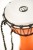 Zdjęcie bocznego profilu pomarańczowego djembe o wymiarach 17,5 cm średnicy i 31 cm wysokości