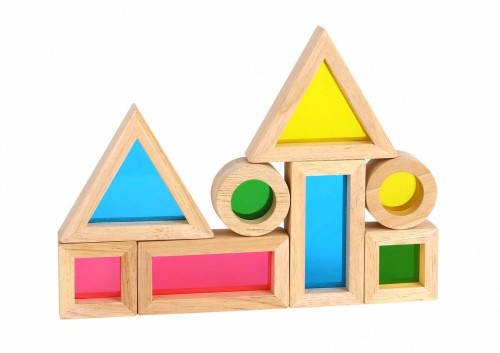 Widok różnych kształtów klocków TOOKY TOY - prostokąty, kwadraty, trójkąty i koła z kolorami