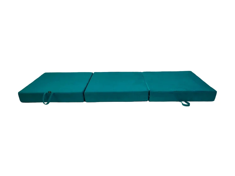 Detal welurowego pokrowca materaca 180×60×10 cm, zbliżenie na strukturę tkaniny i przeszycia