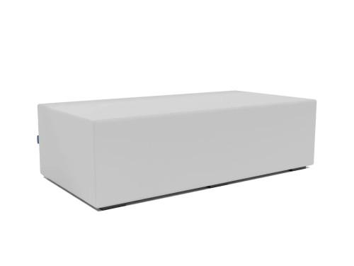 Detale pufy Relax: biała tapicerka i prostokątna forma 120 × 60 cm, przykład ustawienia w sali doświadczania świata
