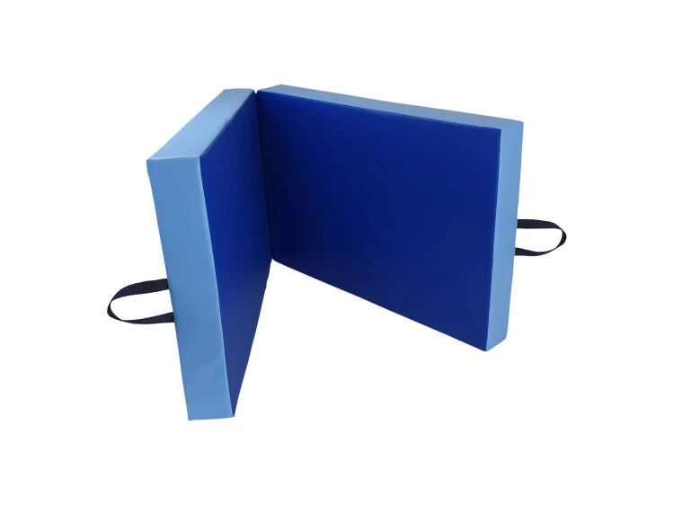 Fotografia prezentująca dwuczęściowy materac rehabilitacyjny twardy R90 200 x 80 x 5 cm, ukazująca użyte materiały i konstrukcję