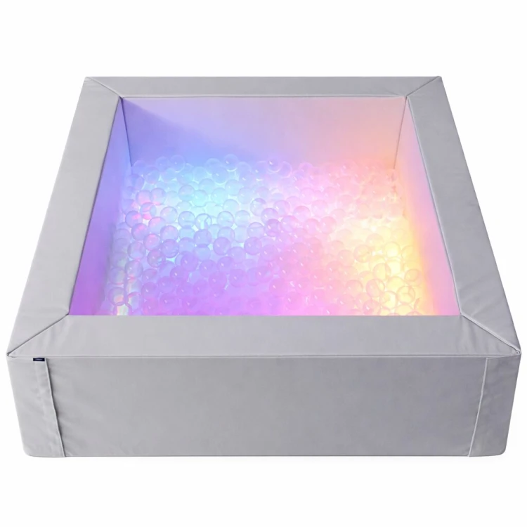 Basen-suchy-z-pileczkami-i-podswietleniem-RGB-do-sali-Snoezelen-200-×-200-×-60-cm-paktoo_pl.jpg
