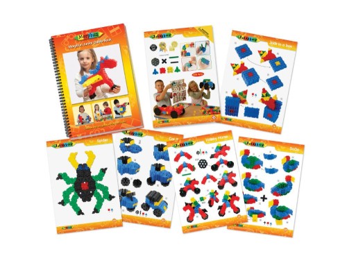 Otwarta książka Instrukcje Morphun Junior pokazuje stronę z instrukcją krok po kroku do prostego modelu żaby, duże ilustracje i czytelne etapy.
