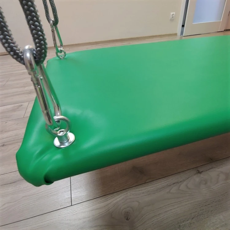Platforma SI 110 × 50 cm — ujęcie nr 9: widok z boku ilustrujący stabilność konstrukcji i belkowanie