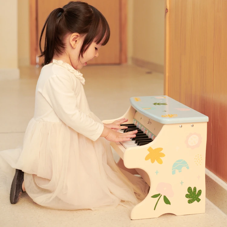 Zestaw pianina Classic World z książeczką do nauki gry