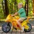 Zbliżenie kierownicy Motor Biegowy INJUSA — ergonomiczne uchwyty i elementy sterujące