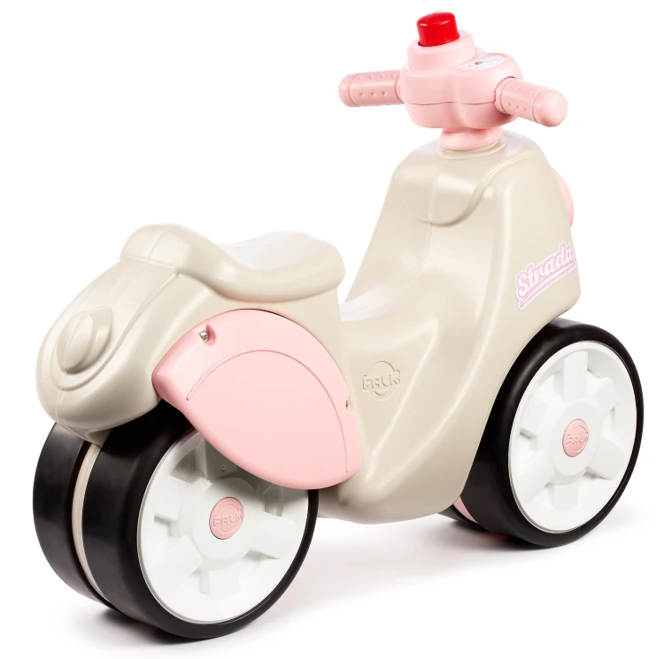 Aranżacja Scooter Strada FALK — jeździk ustawiony w pokoju, pokaz proporcji i stylu retro