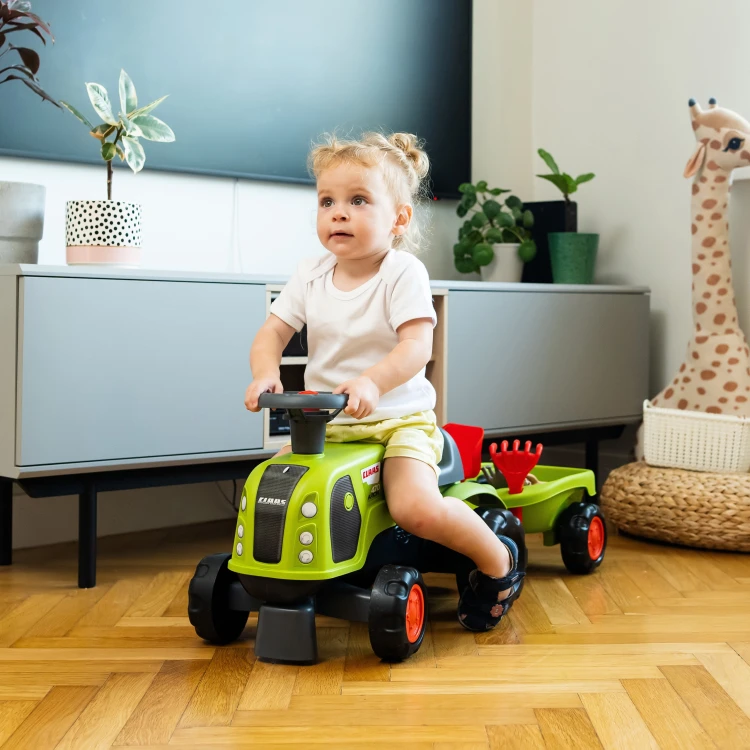 Przyczepka jeździka FALK Claas 470 Arion — widoczna przestrzeń ładunkowa i uchwyty burt