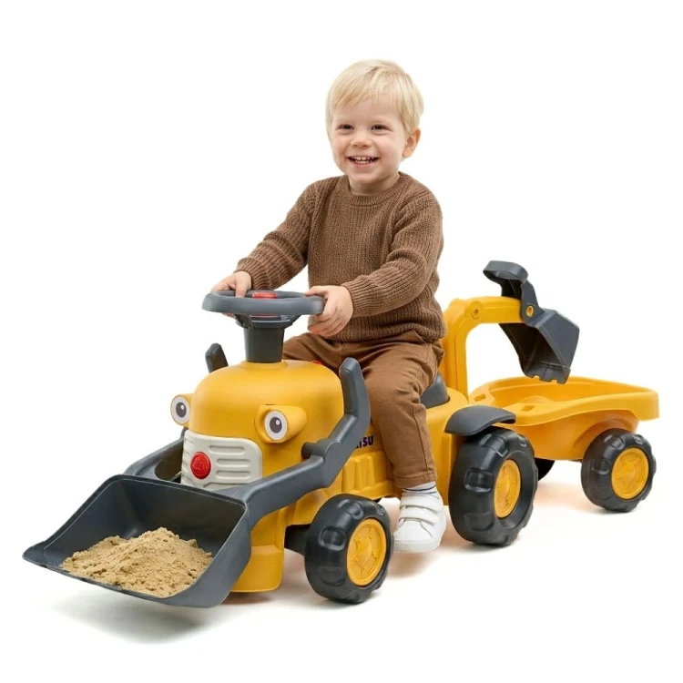 Jeździk Traktor Komatsu FALK z łyżką i przyczepą — widok 3/4 pokazujący całą konstrukcję i kolorystykę