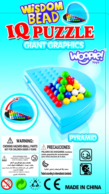Kilka kart z zadaniami rozłożonych obok elementów gry WOOPIE — różne poziomy trudności i układy