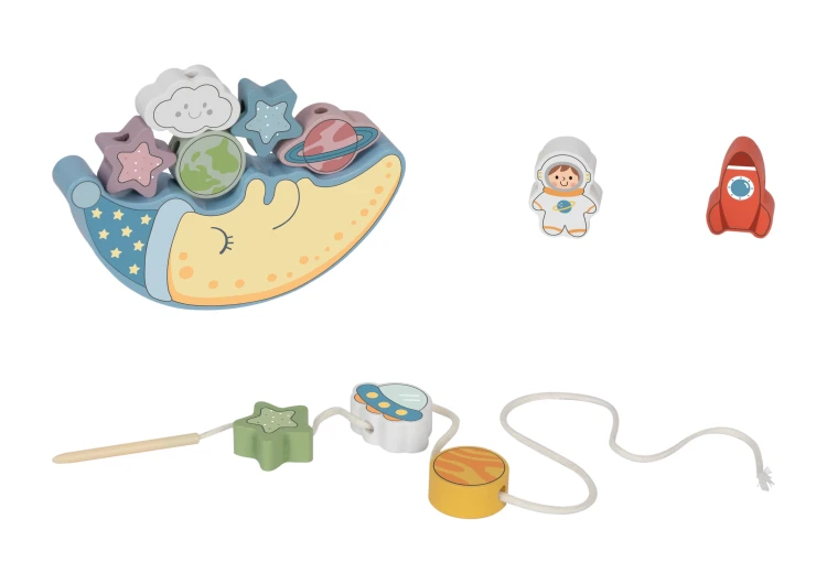 Elementy w stosie — pokaz grubości i kształtów elementów nawlekanki Montessori TOOKY TOY