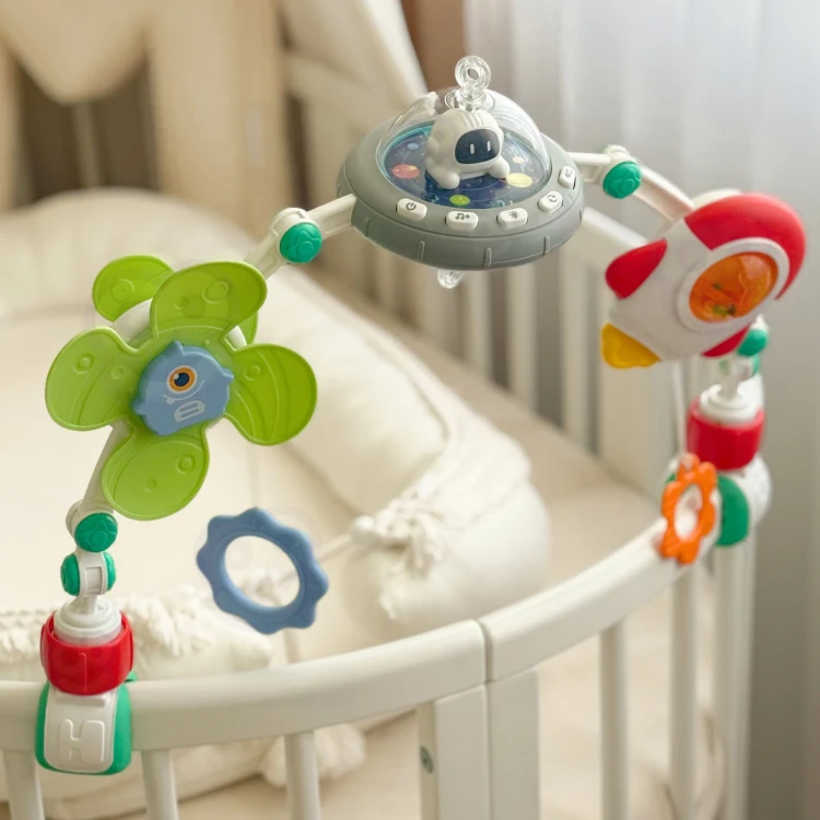 Mechanizm mocowania do szczebelków łóżeczka — stabilne zapięcie pałąka WOOPIE BABY, widok detaliczny