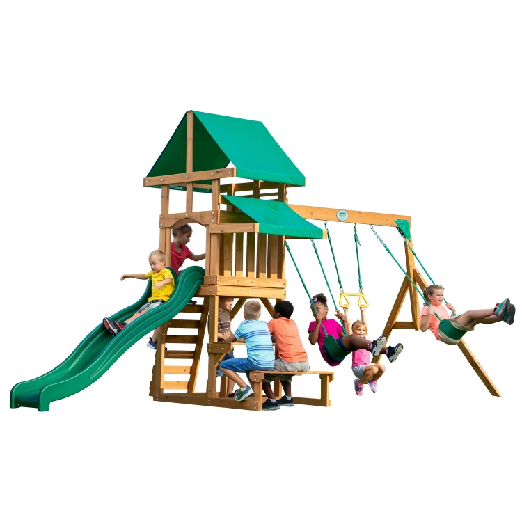 Drewniany Plac Zabaw 6w1 BACKYARD DISCOVERY — ogólny widok całej konstrukcji w ogrodzie