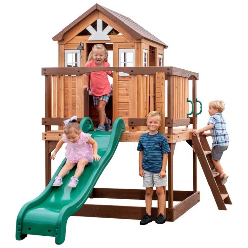 Drewniany plac zabaw Echo Heights BACKYARD DISCOVERY — domek z góry i zjeżdżalnia w ujęciu frontowym