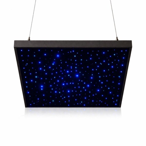 Panel światłowodowy 70 × 70 cm z włączonym backlightem — widok sufitowy eksponujący efekt gwiezdnego nieba i barwy RGBW