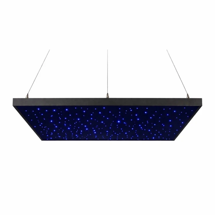 Zbliżenie na panel LED RGBW 70×70 cm — widoczne włókna światłowodowe oraz krawędzie i elementy montażowe
