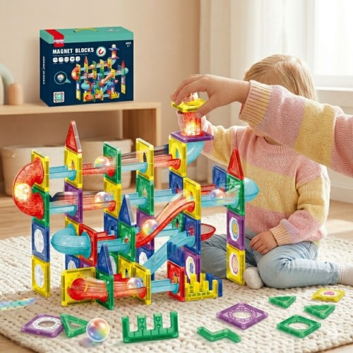 Zbliżenie na moduły 3D i magnesy w zestawie WOOPIE — konstrukcyjne klocki pokazane z boku, detale łączeń