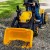 Detale pedałów i osi napędowej WOOPIE MaxTrac — ujęcie z góry pokazujące mechanikę sterowania