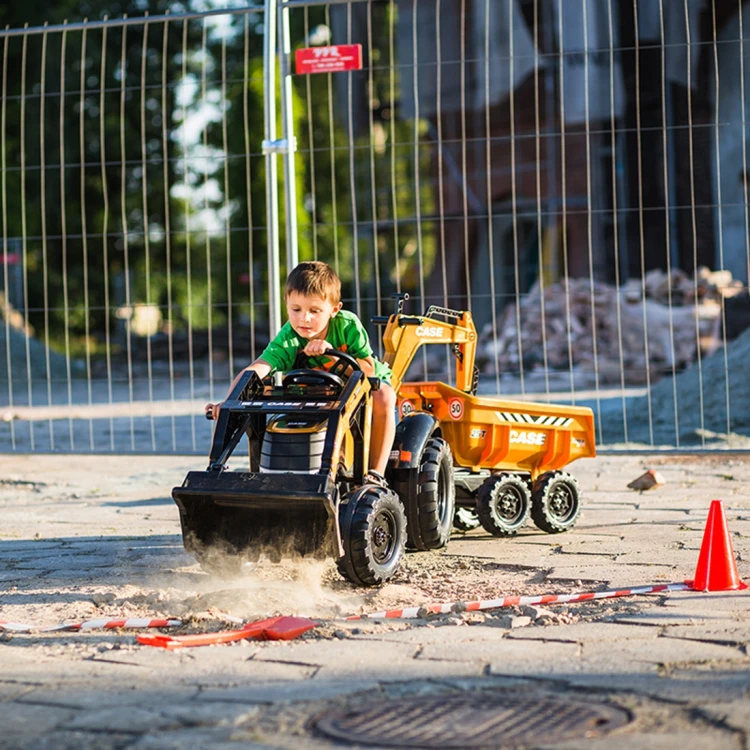 Koła i opony traktora FALK — profil bieżnika, piasty oraz osie widoczne w zbliżeniu