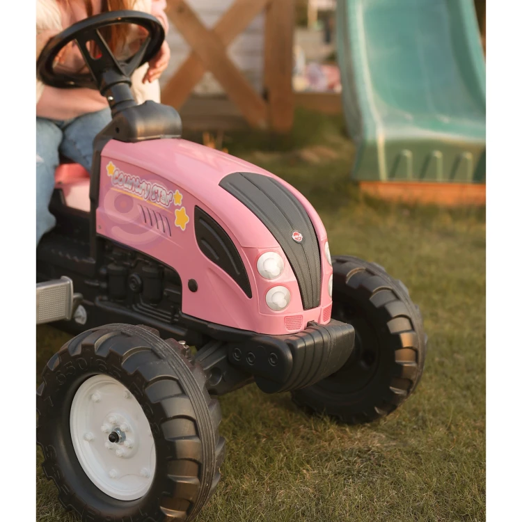 Traktor FALK z odłączoną przyczepką — pokaz montażu i ustawienia elementów