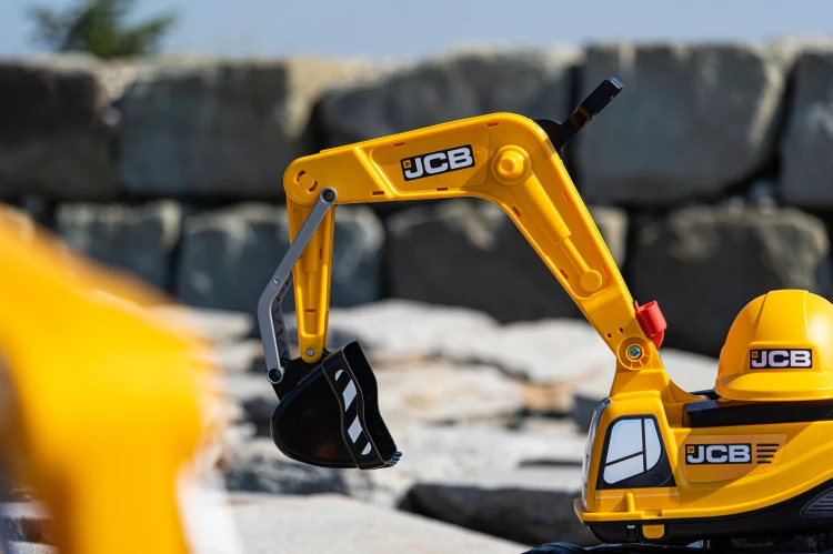 Kabina operatora koparki JCB DIGGER FALK — otwarta kabina ze sterowaniem i szybką