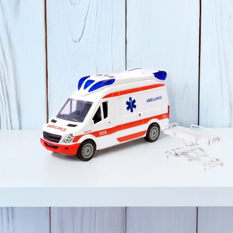 Zbliżenie na boczne drzwi i stopień wsiadania ambulansu WOOPIE, detal uchwytów i zamków