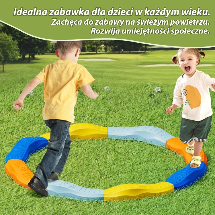 Tor WOOPIE ustawiony w pomieszczeniu — przykład konfiguracji ścieżki sensorycznej do zabawy
