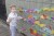 Zbliżenie na mocowanie prowadnicy — detal łącznika i sposób montażu używany w torze MASTERKIDZ 55