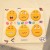 Ręka dziecka przekłada jajko z emocją na planszy - demonstracja użycia Tablica do Nauki Emocji 55