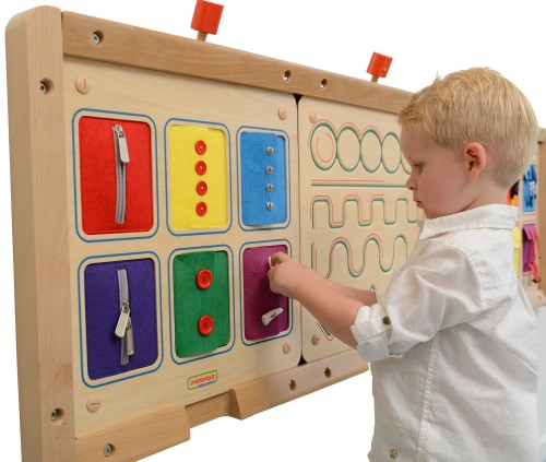 Tablica ścienna MASTERKIDZ (55) z zamkami, suwakami i guzikami — widok z przodu, wszystkie elementy.