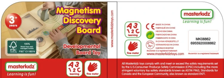 Komplet magnetycznych elementów i instrukcji obok tablicy Montessori — zestaw MASTERKIDZ do zabawy
